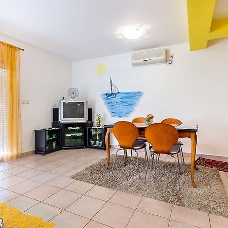 Apartment Ellis Premantura Exterior foto